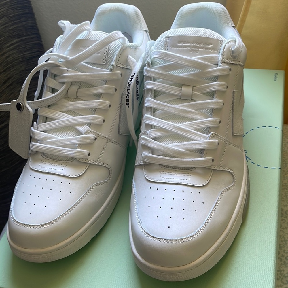 OFF-WHITE out the office 000 Low tops